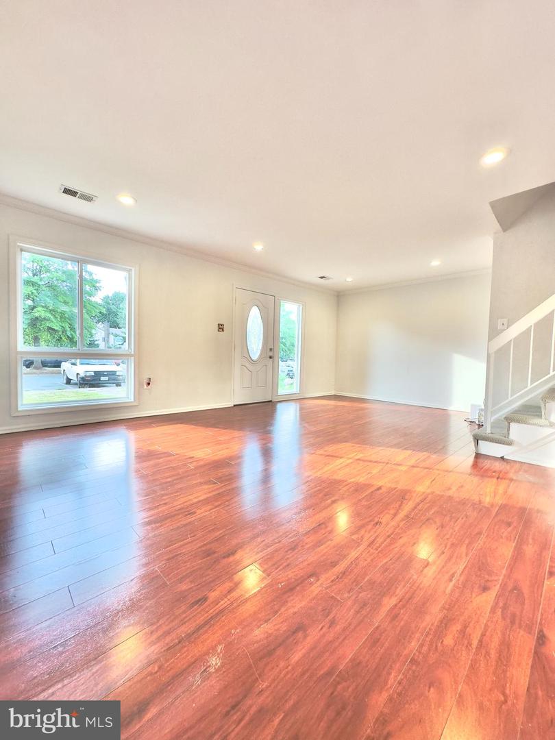 136 N COTTAGE ROAD