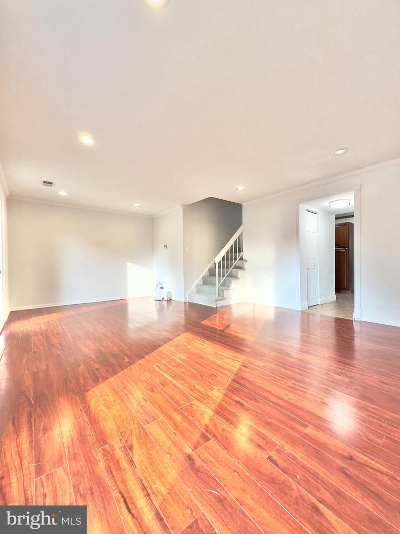 136 N COTTAGE ROAD