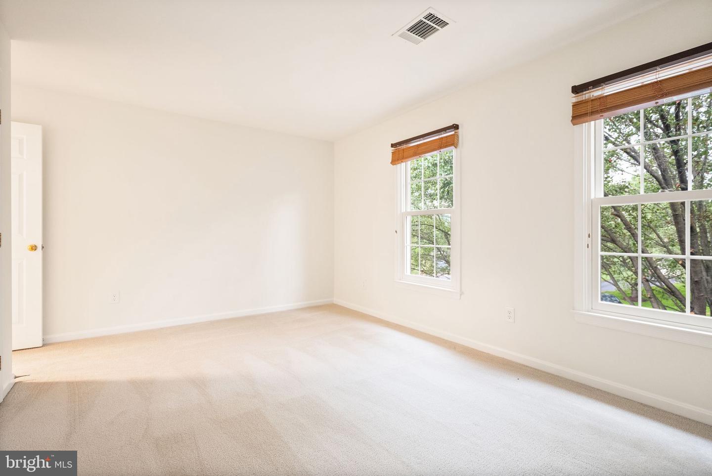 43889 LOGANWOOD COURT