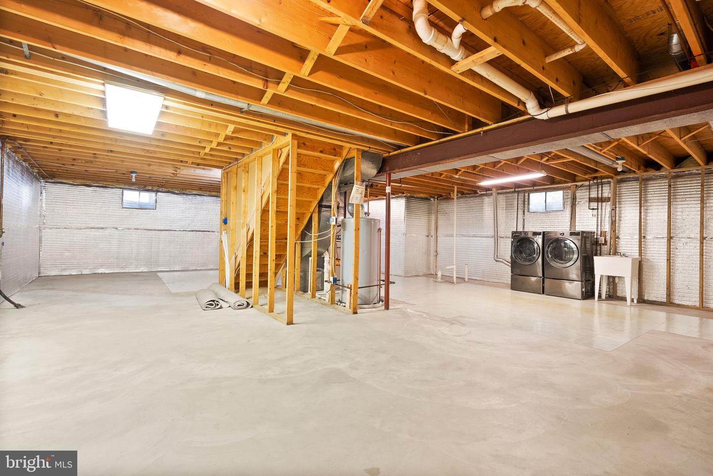 43889 LOGANWOOD COURT