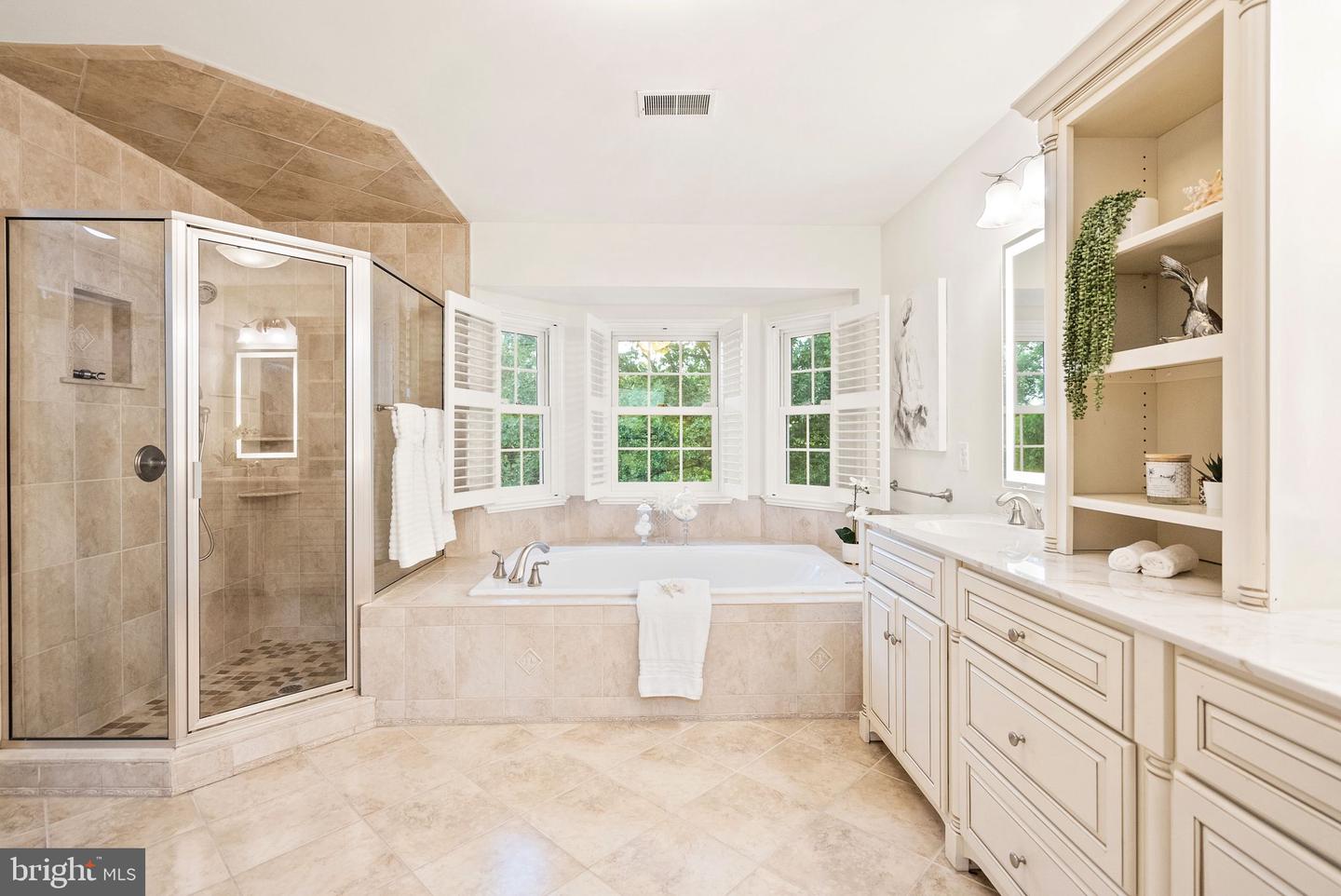 43889 LOGANWOOD COURT
