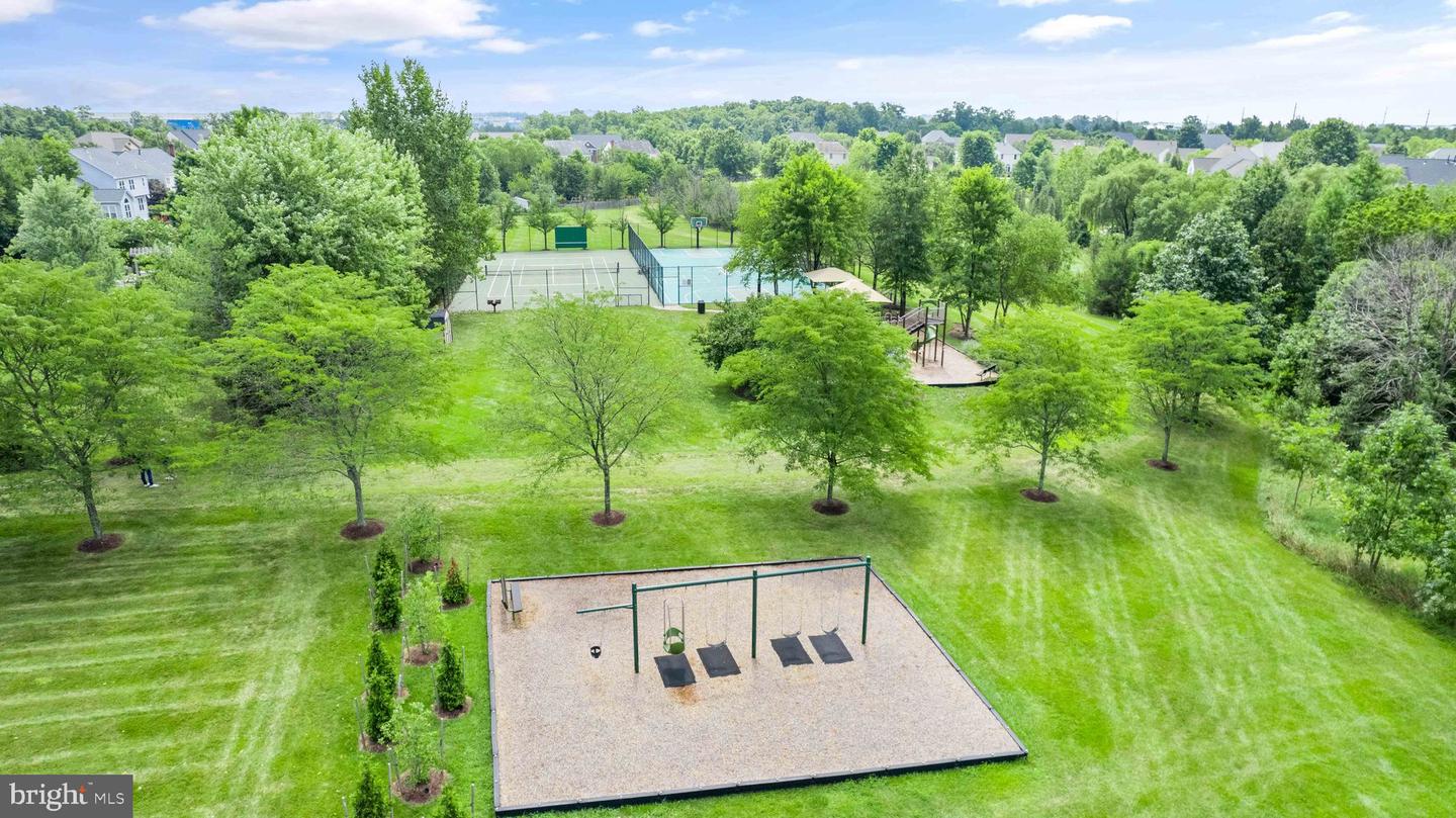 43889 LOGANWOOD COURT