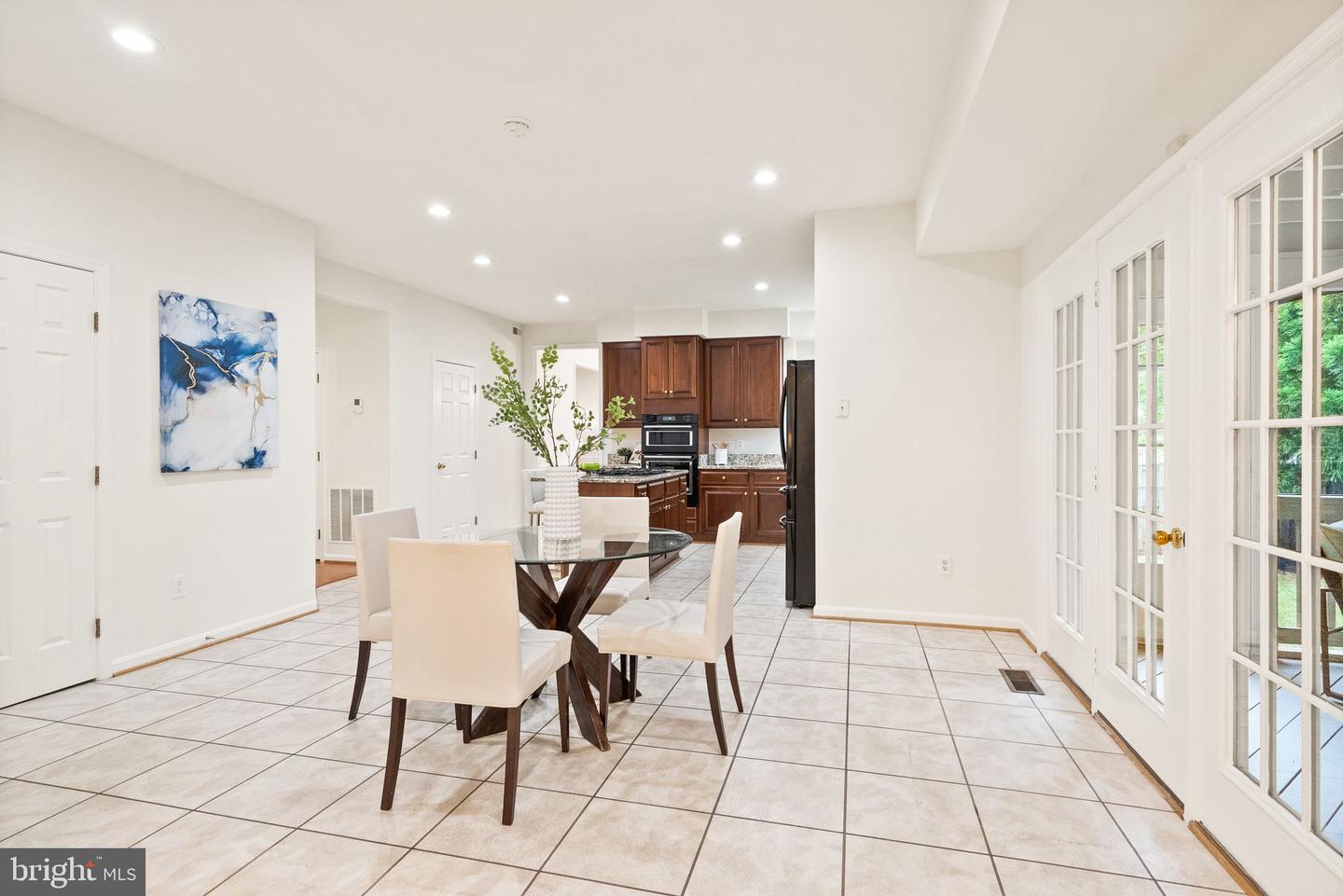 43889 LOGANWOOD COURT