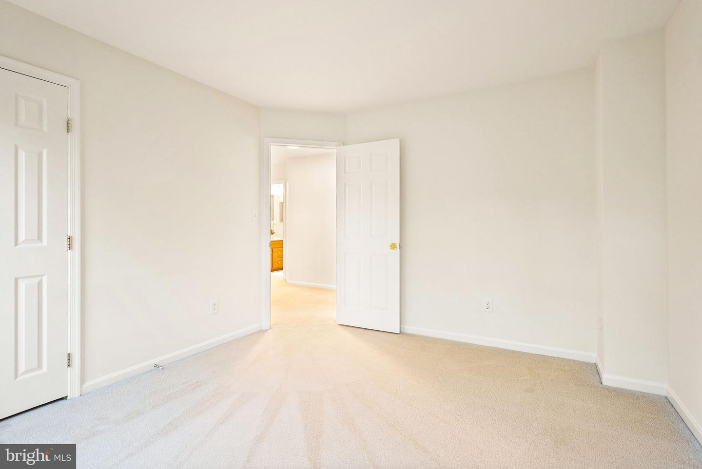 43889 LOGANWOOD COURT