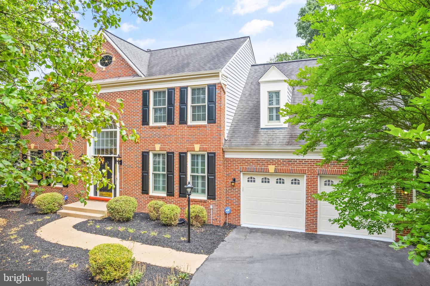 43889 LOGANWOOD COURT