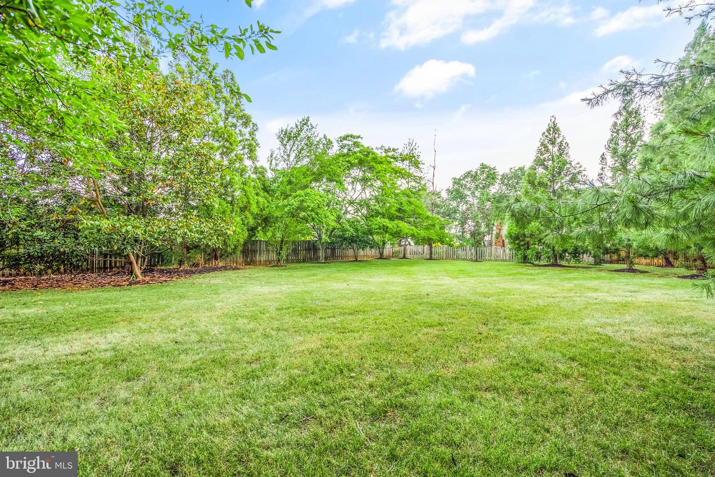43889 LOGANWOOD COURT