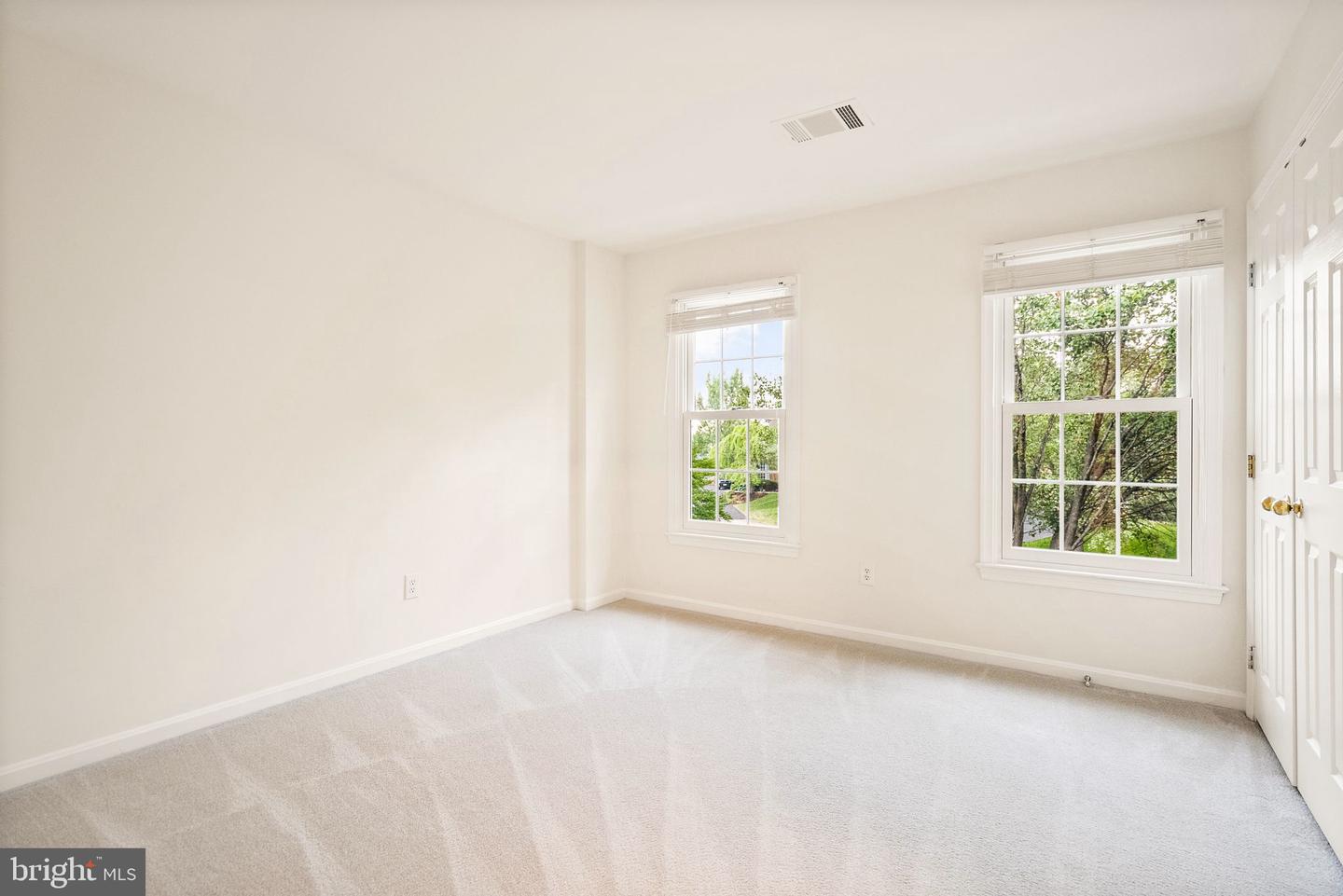 43889 LOGANWOOD COURT