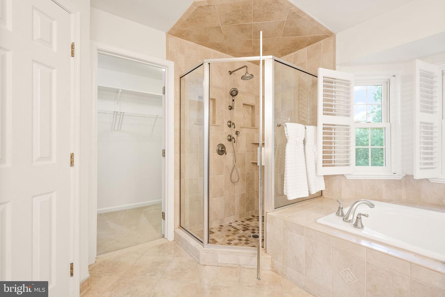 43889 LOGANWOOD COURT