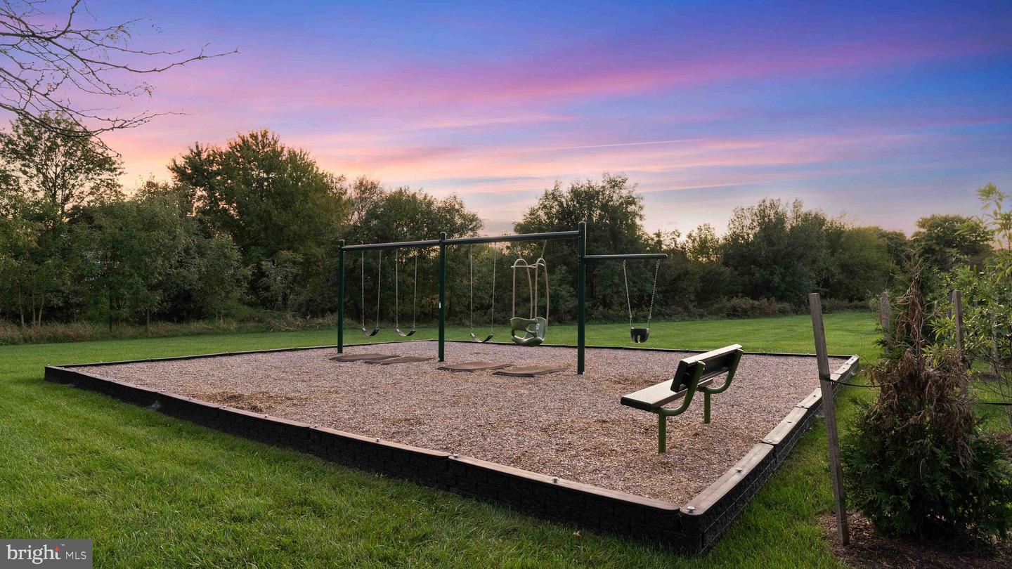 43889 LOGANWOOD COURT