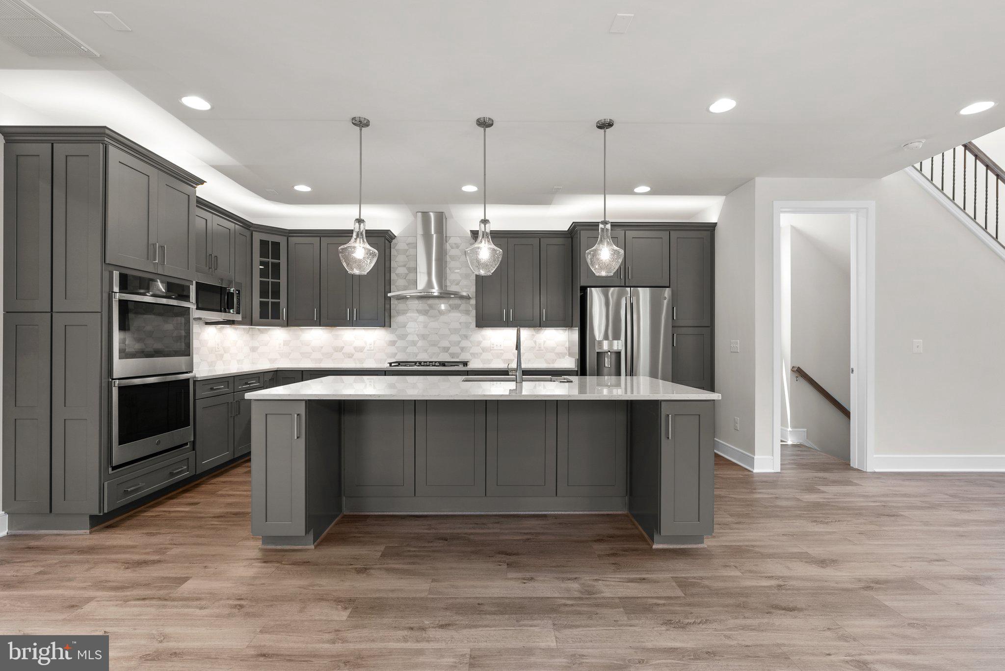 23139 GLENWOOD HEIGHTS CIRCLE
