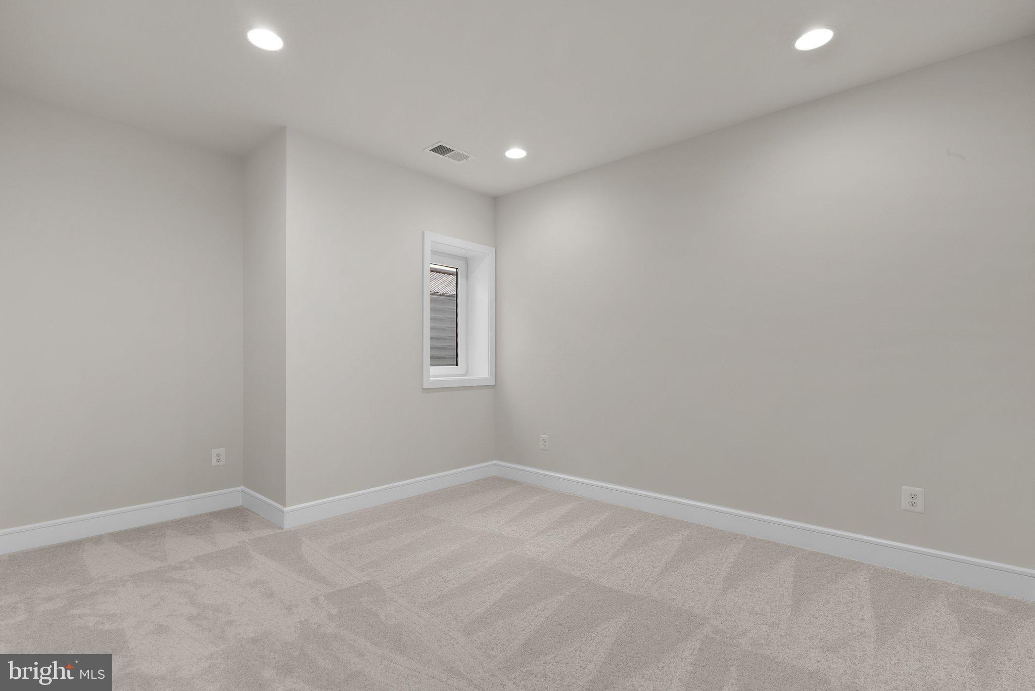 23139 GLENWOOD HEIGHTS CIRCLE