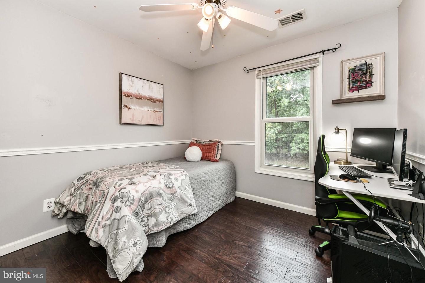 43792 LABURNUM SQUARE