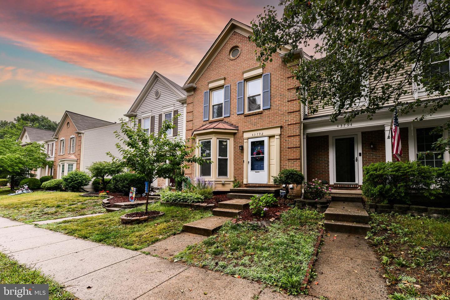 43792 LABURNUM SQUARE