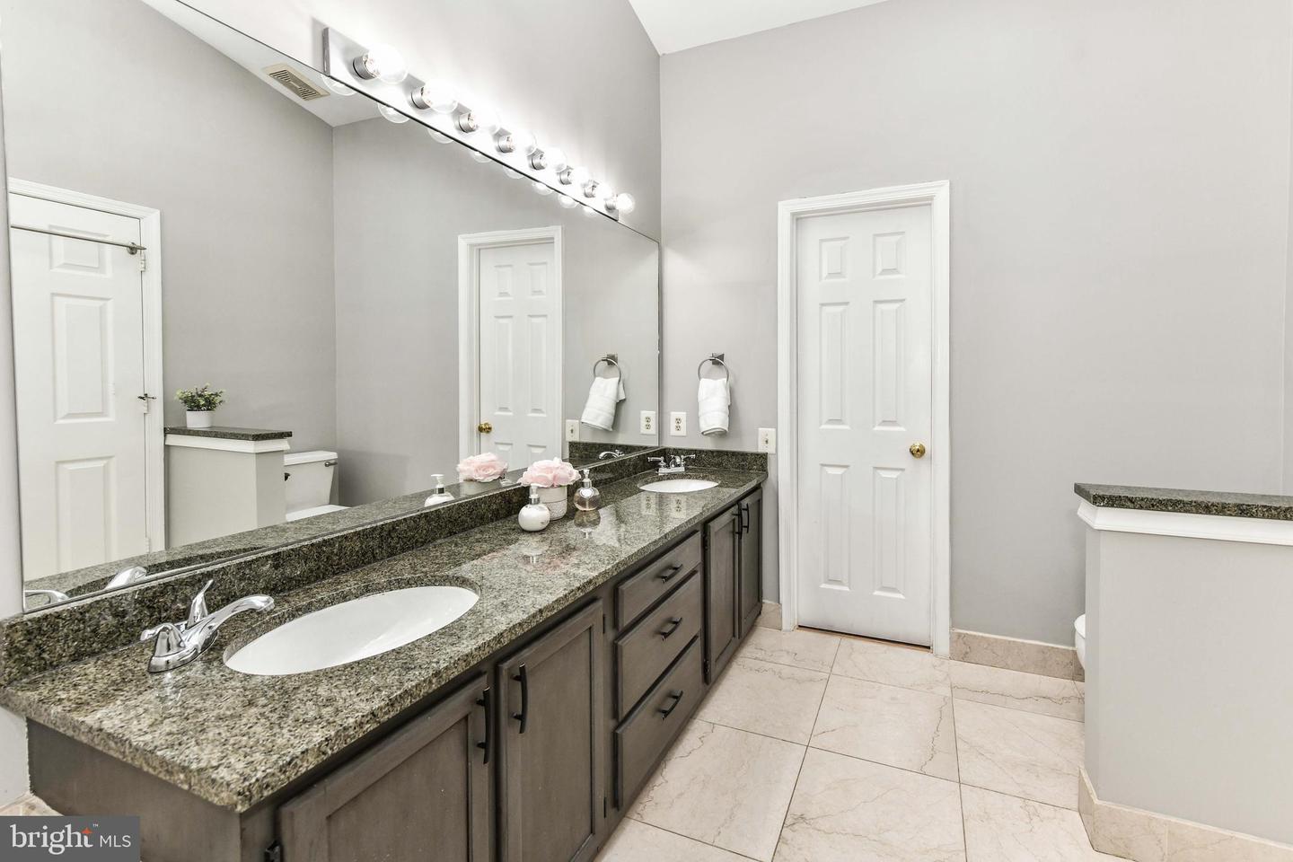 43792 LABURNUM SQUARE