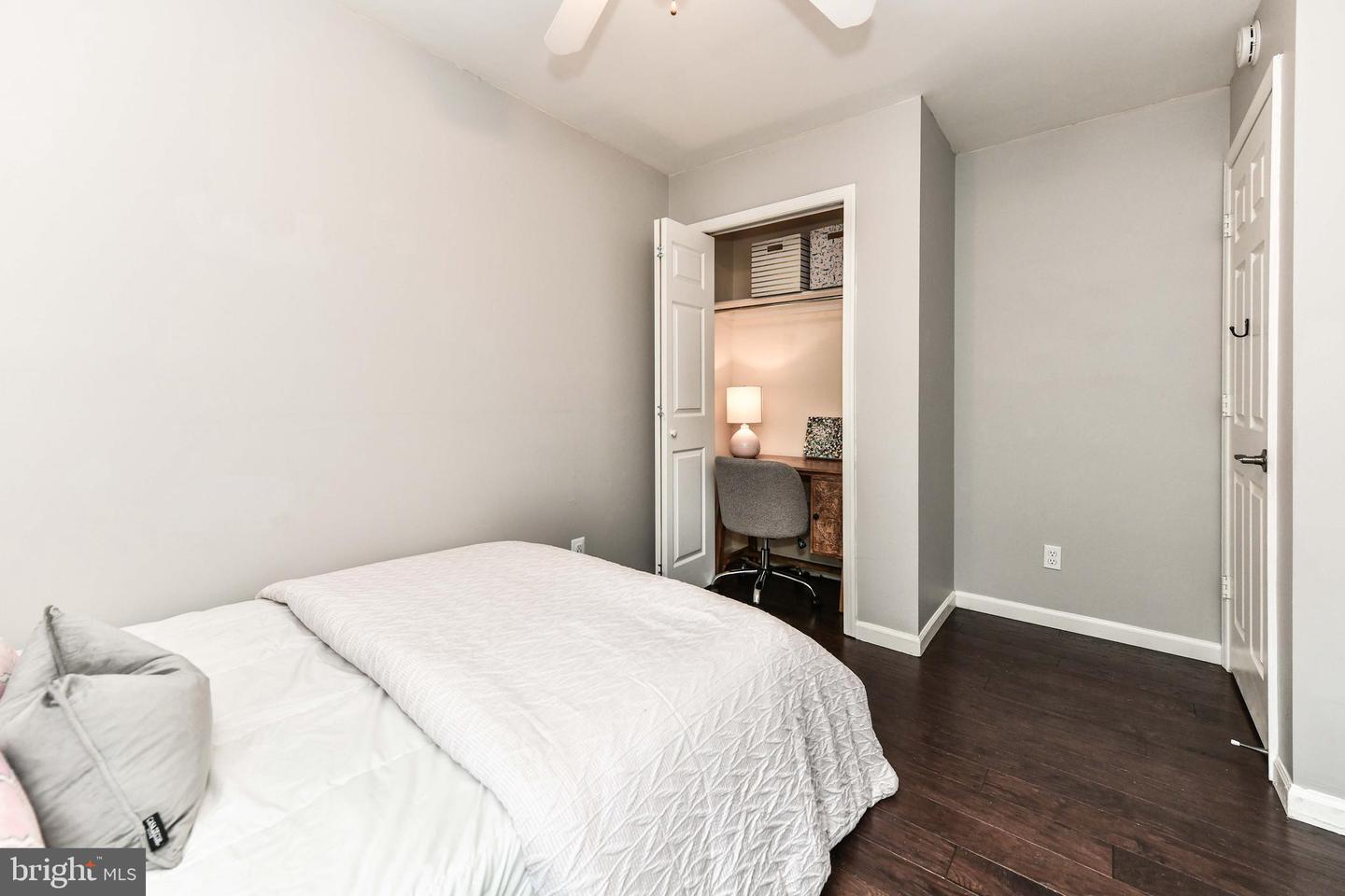 43792 LABURNUM SQUARE