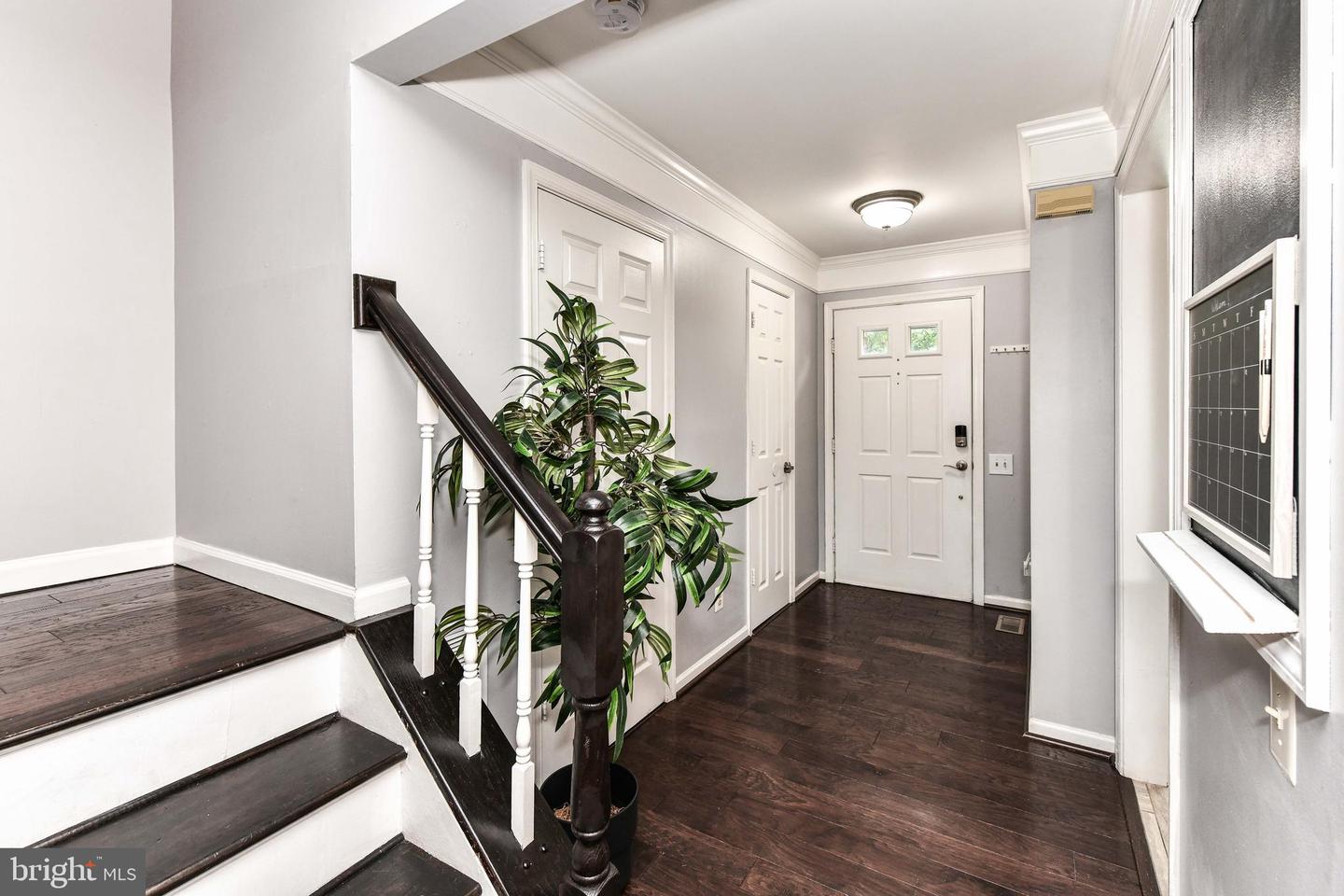 43792 LABURNUM SQUARE