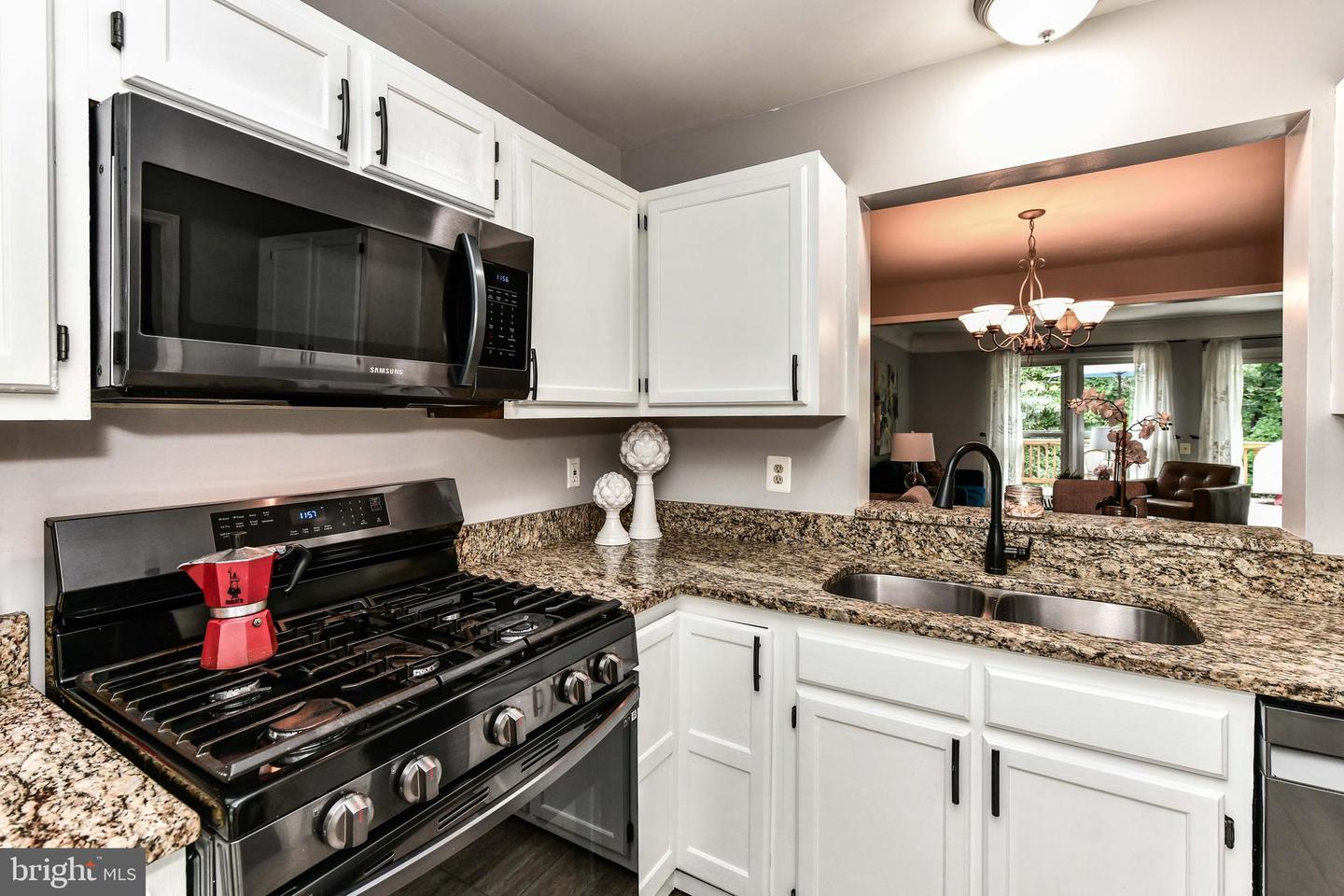 43792 LABURNUM SQUARE