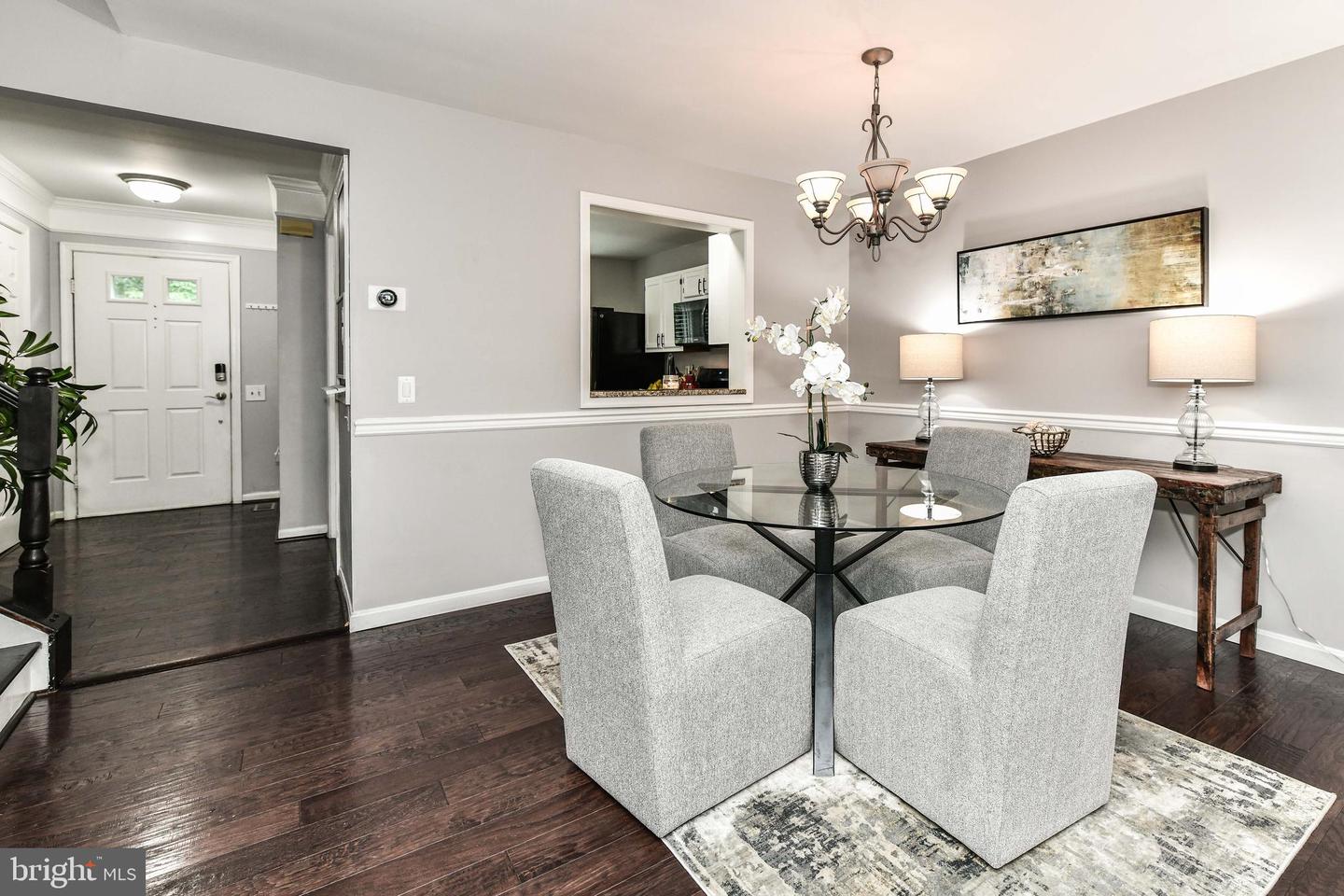 43792 LABURNUM SQUARE