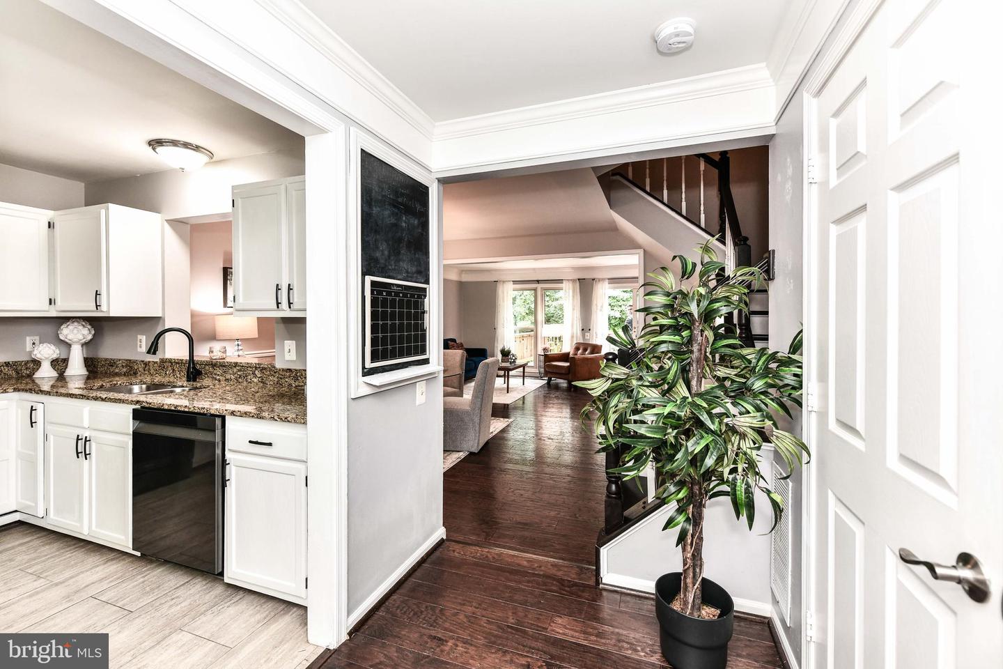 43792 LABURNUM SQUARE