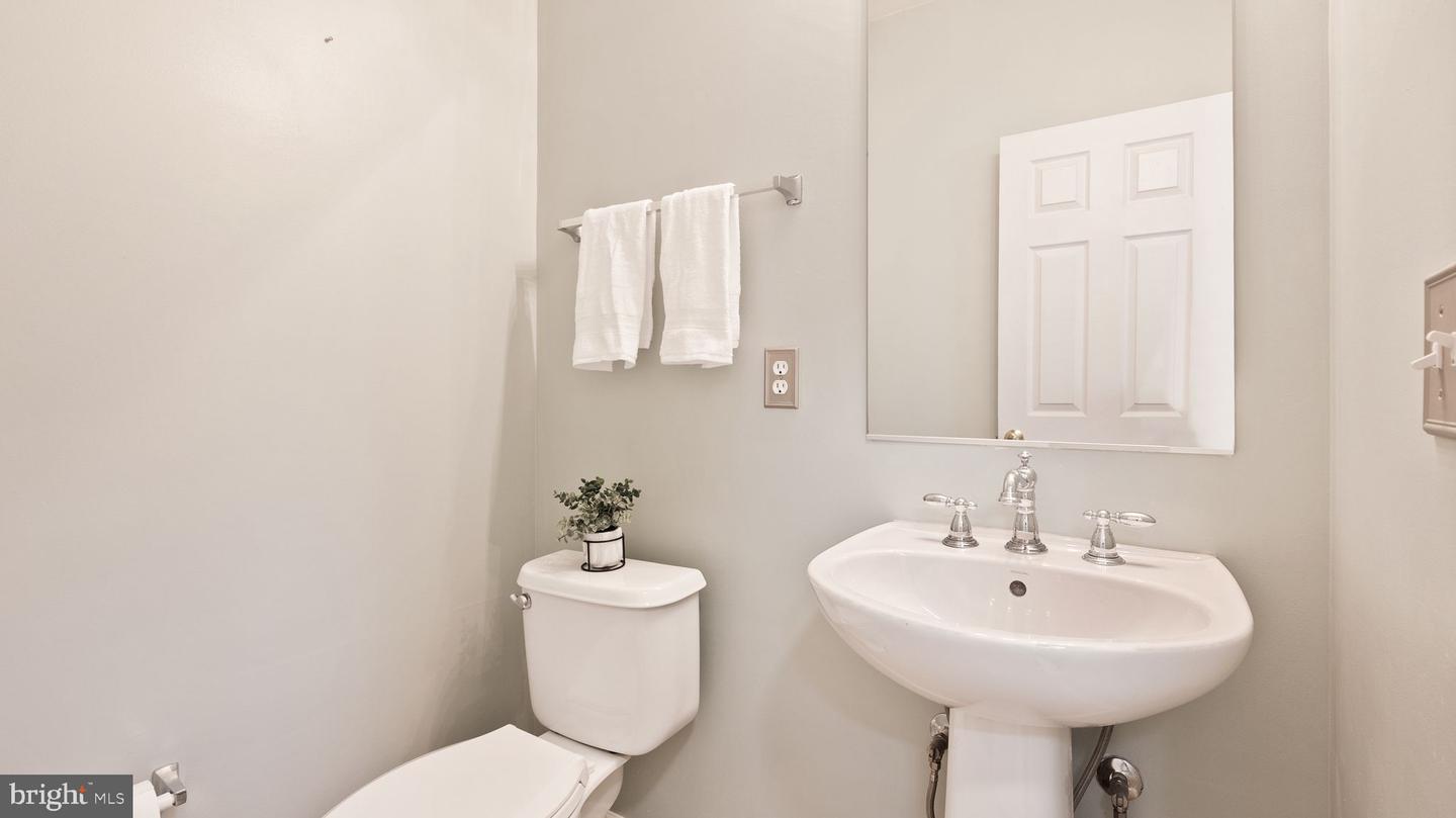 43840 HICKORY CORNER TERRACE Unit: 114