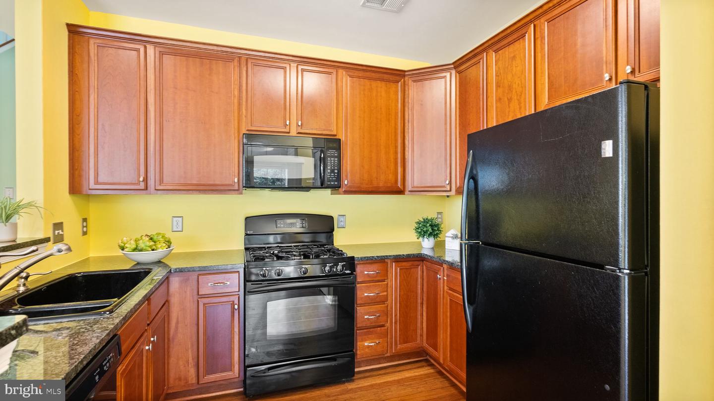 43840 HICKORY CORNER TERRACE Unit: 114