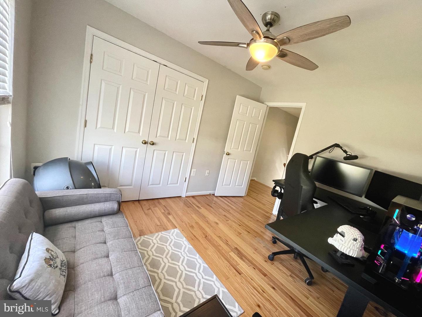 23052 FONTWELL SQUARE