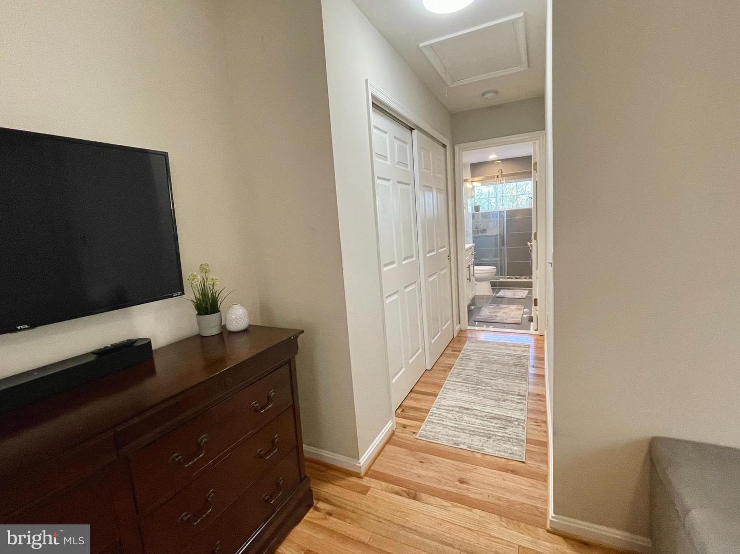 23052 FONTWELL SQUARE