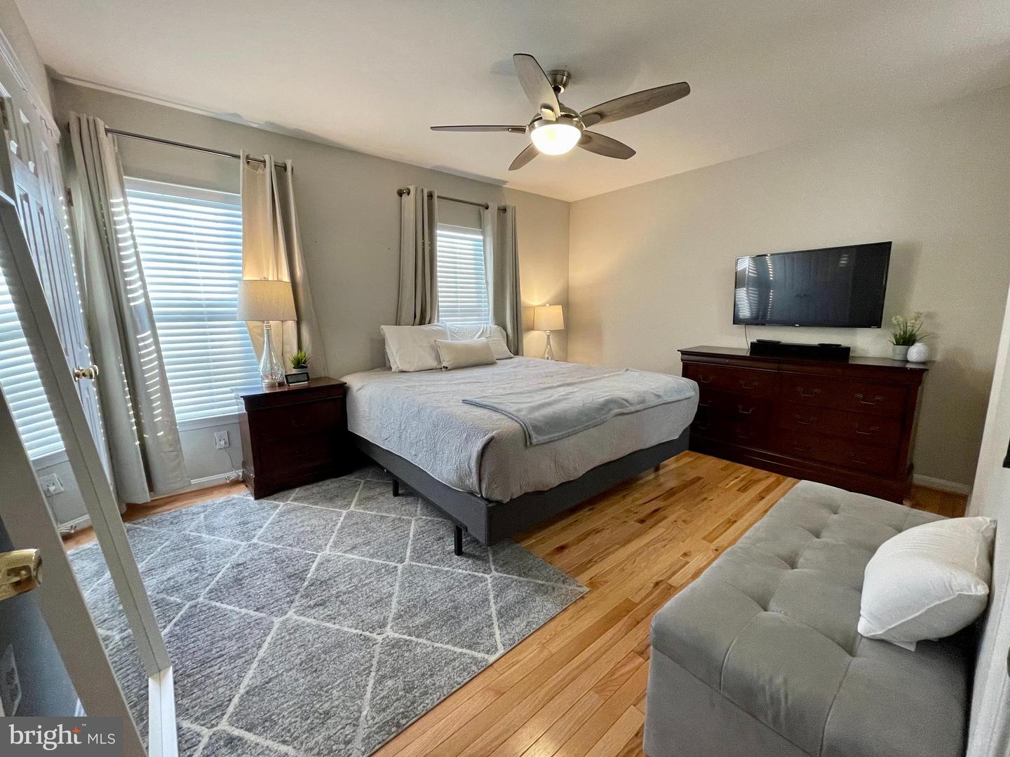 23052 FONTWELL SQUARE
