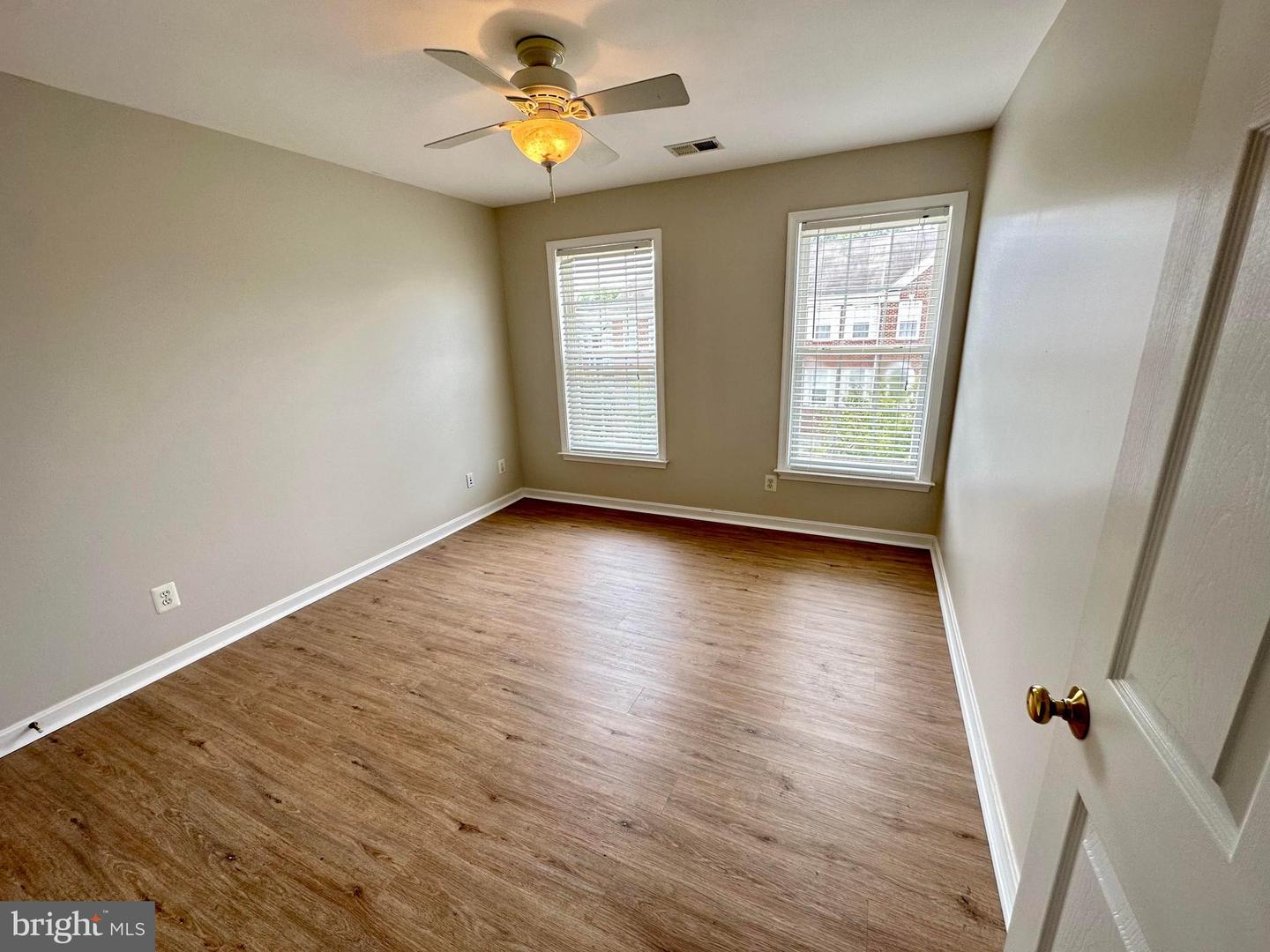 22706 SIMONET BLANC TERRACE