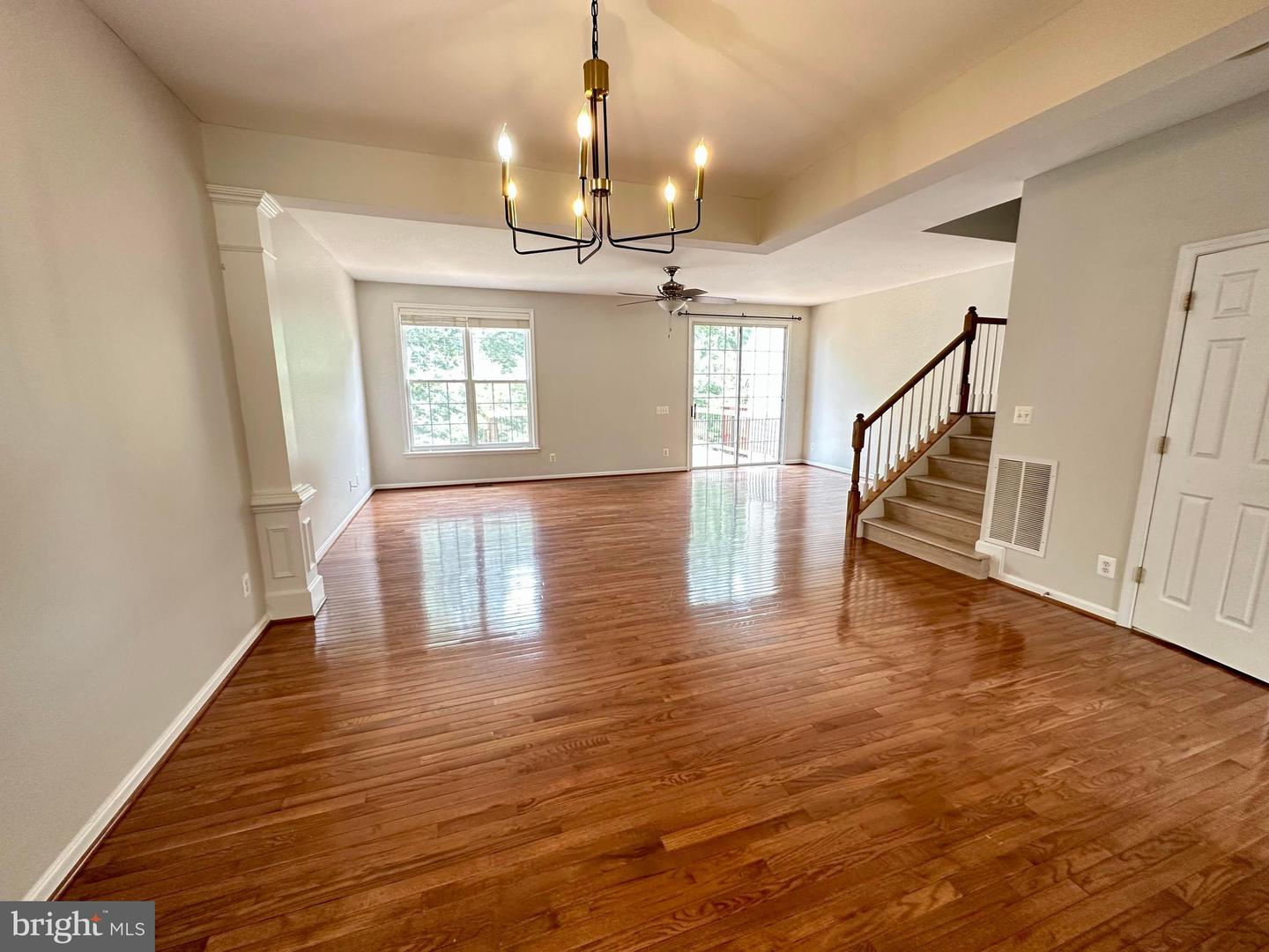 22706 SIMONET BLANC TERRACE
