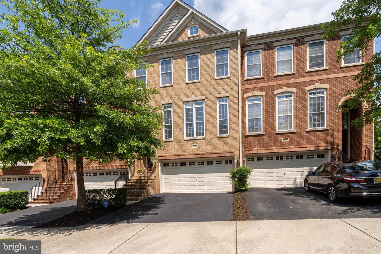 25504 OAK MEDLEY TERRACE