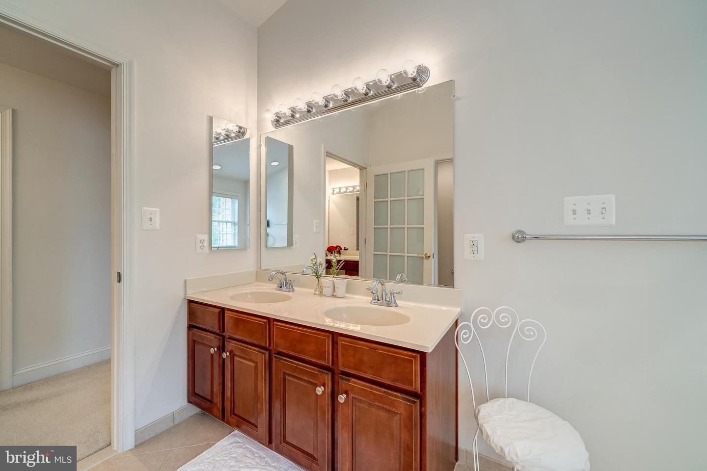 25504 OAK MEDLEY TERRACE
