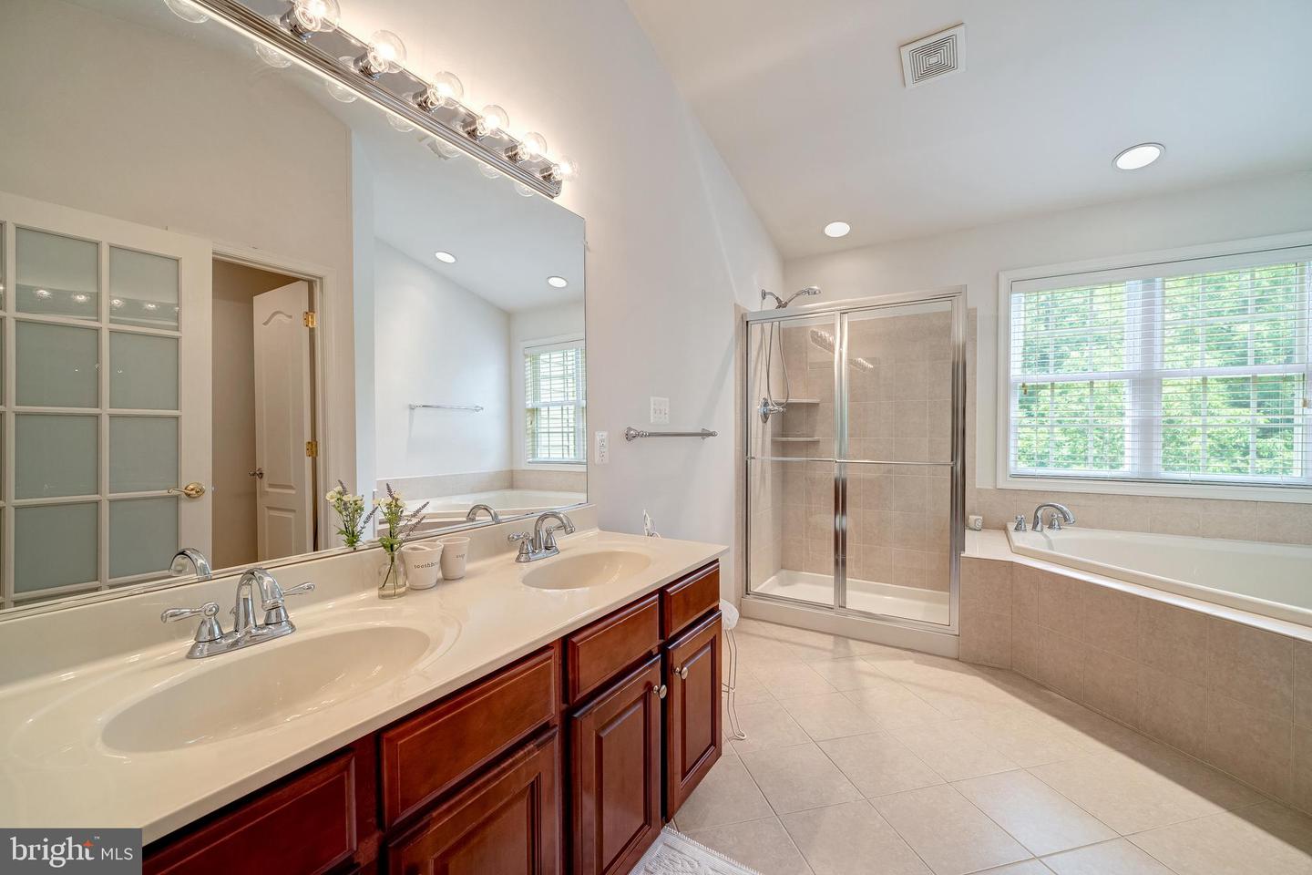 25504 OAK MEDLEY TERRACE