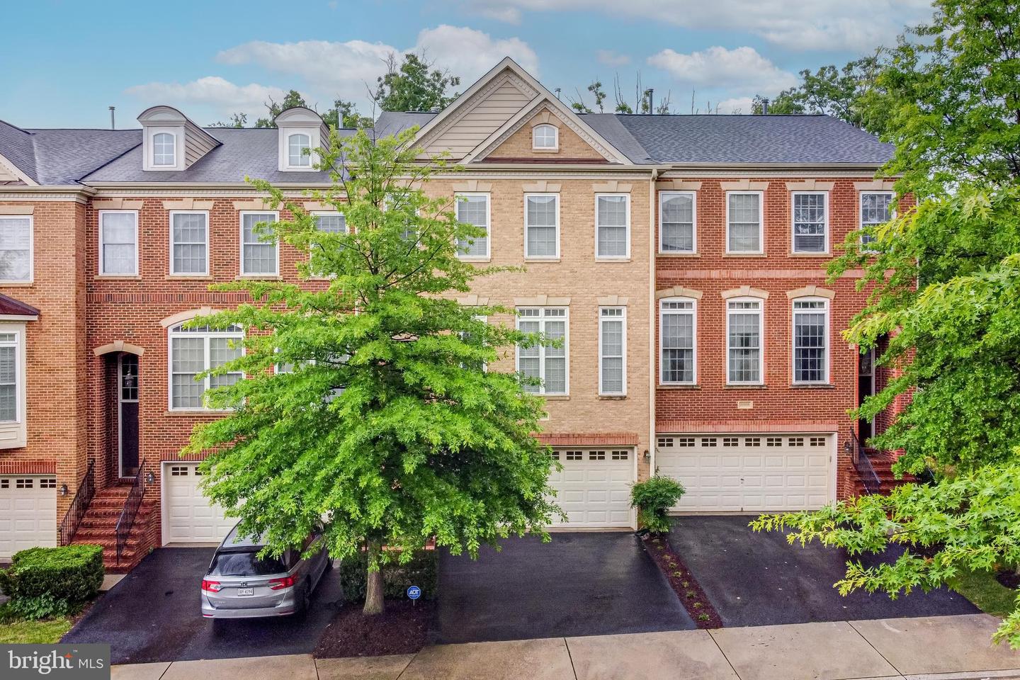 25504 OAK MEDLEY TERRACE
