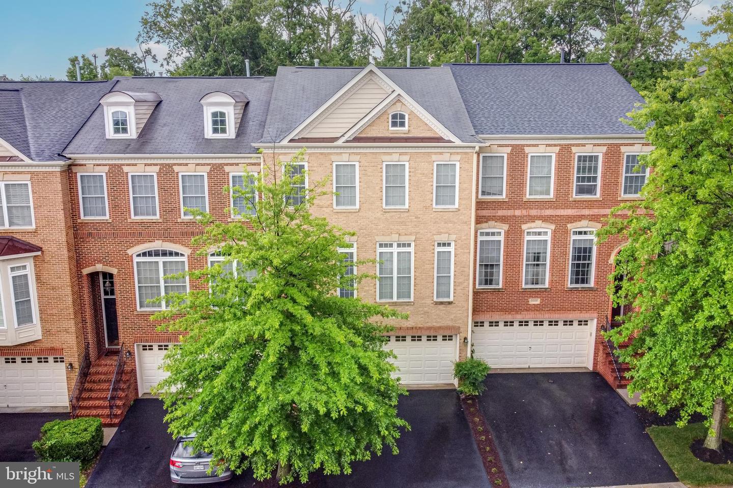 25504 OAK MEDLEY TERRACE