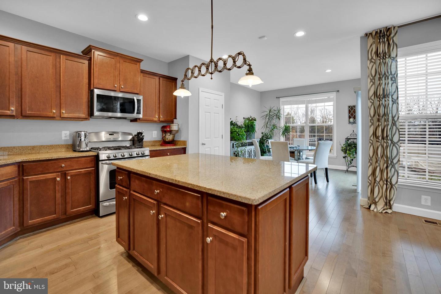 42598 CHISHOLM DRIVE