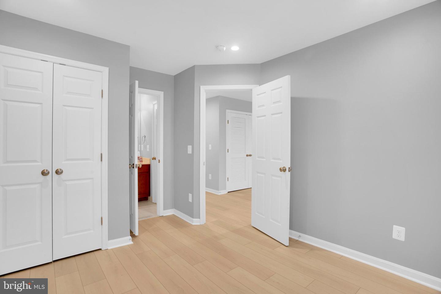 42598 CHISHOLM DRIVE