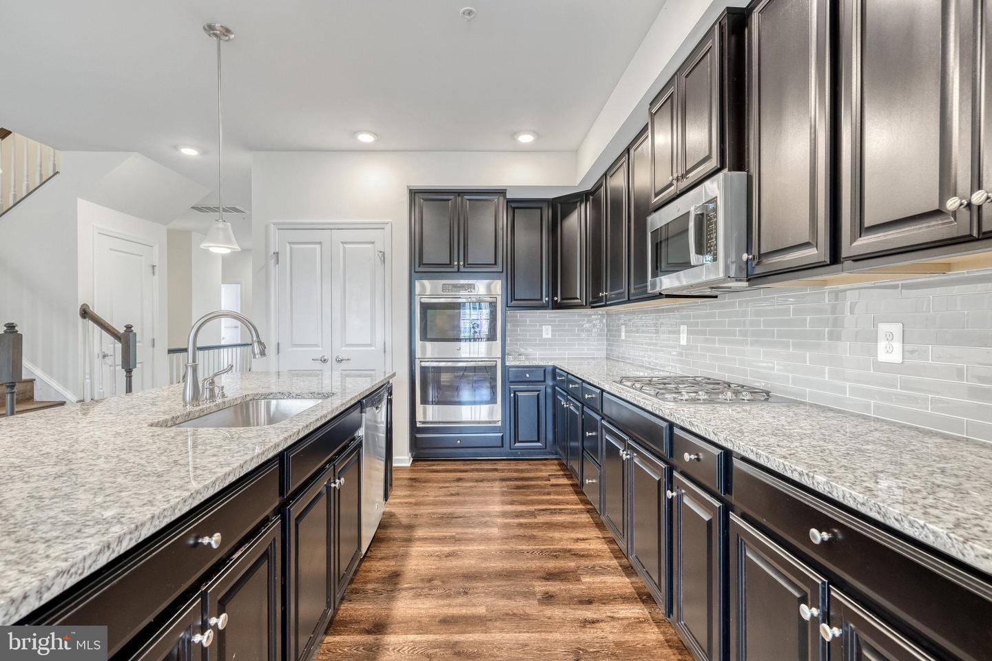42110 WINNING GLORY DRIVE