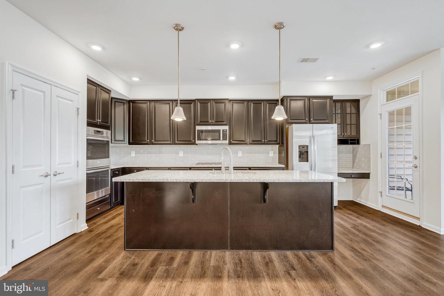 42110 WINNING GLORY DRIVE