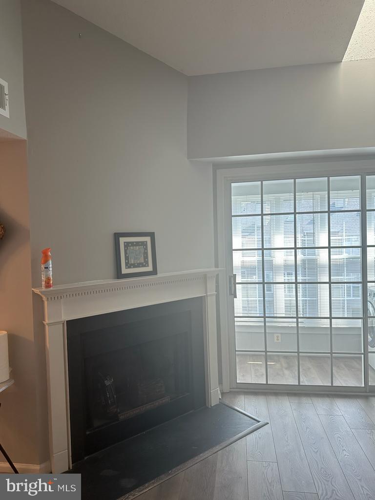113 PROSPERITY AVENUE SE Unit: E