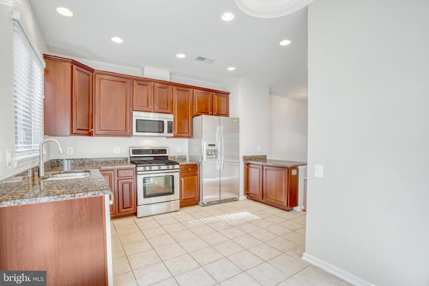 22442 SNOW POWDER TERRACE