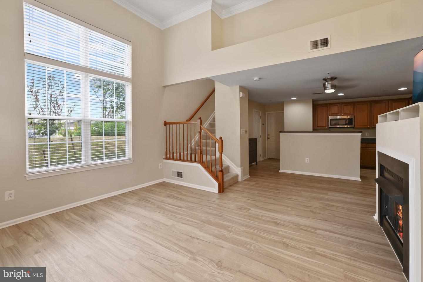 42290 TERRAZZO TERRACE