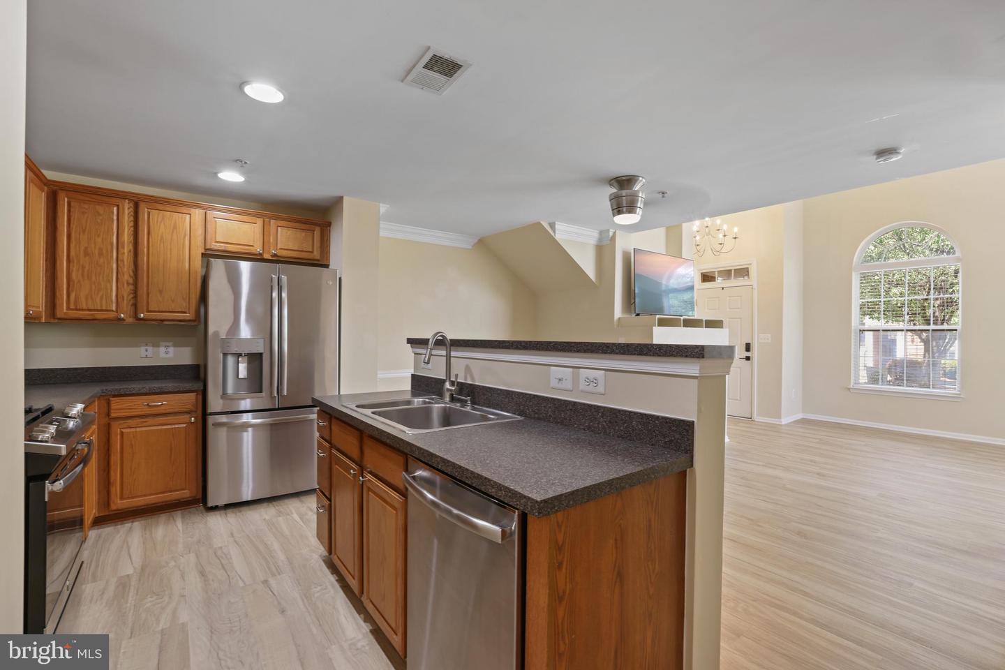 42290 TERRAZZO TERRACE