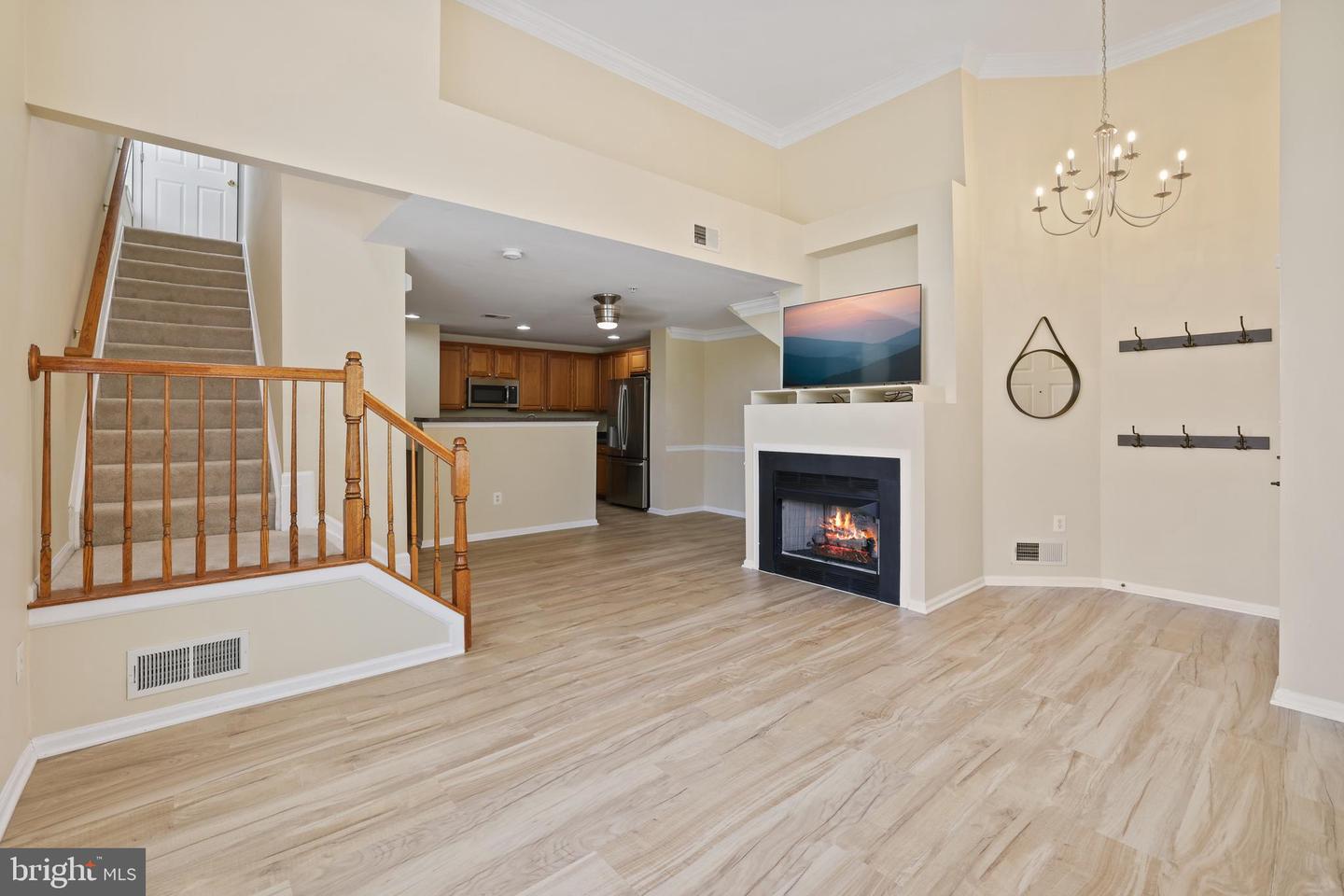 42290 TERRAZZO TERRACE
