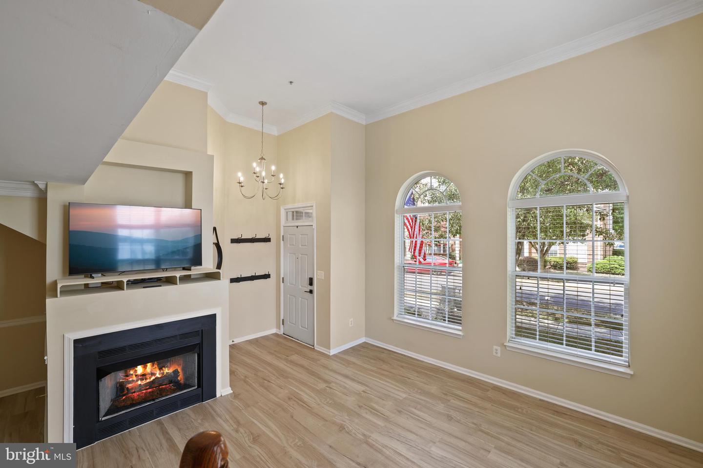 42290 TERRAZZO TERRACE