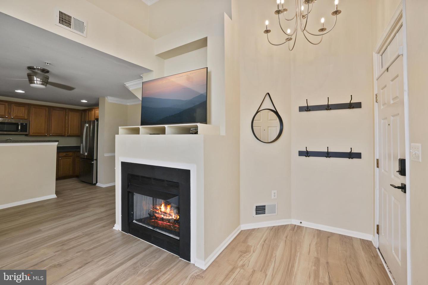 42290 TERRAZZO TERRACE