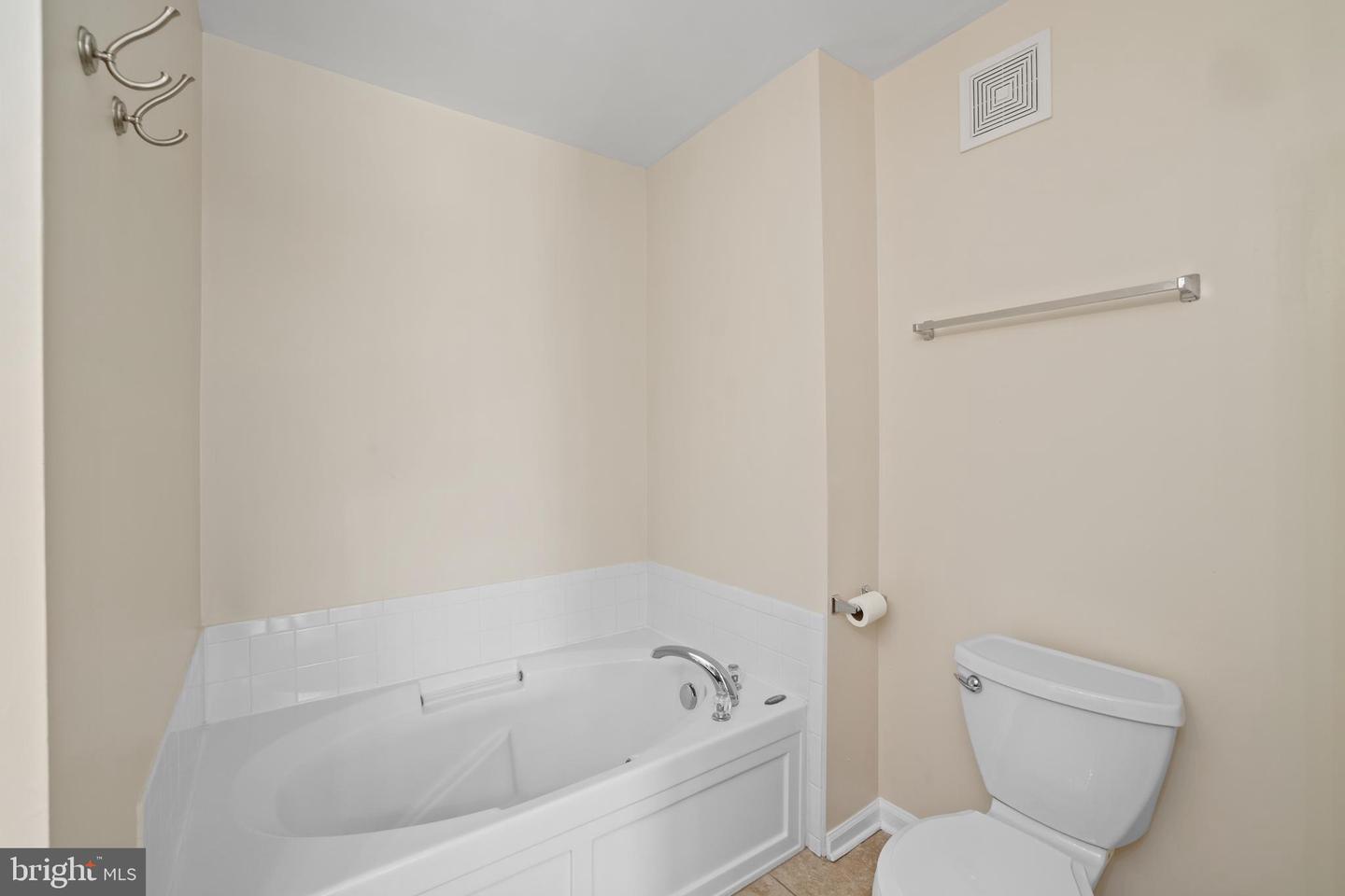 42290 TERRAZZO TERRACE