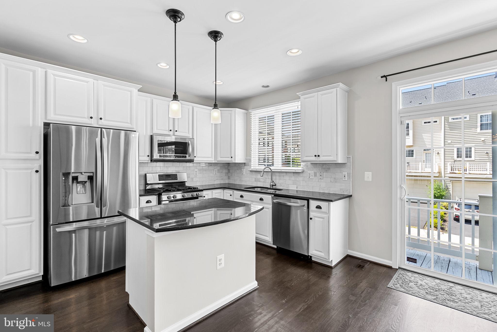 22990 FOX FIRE TERRACE