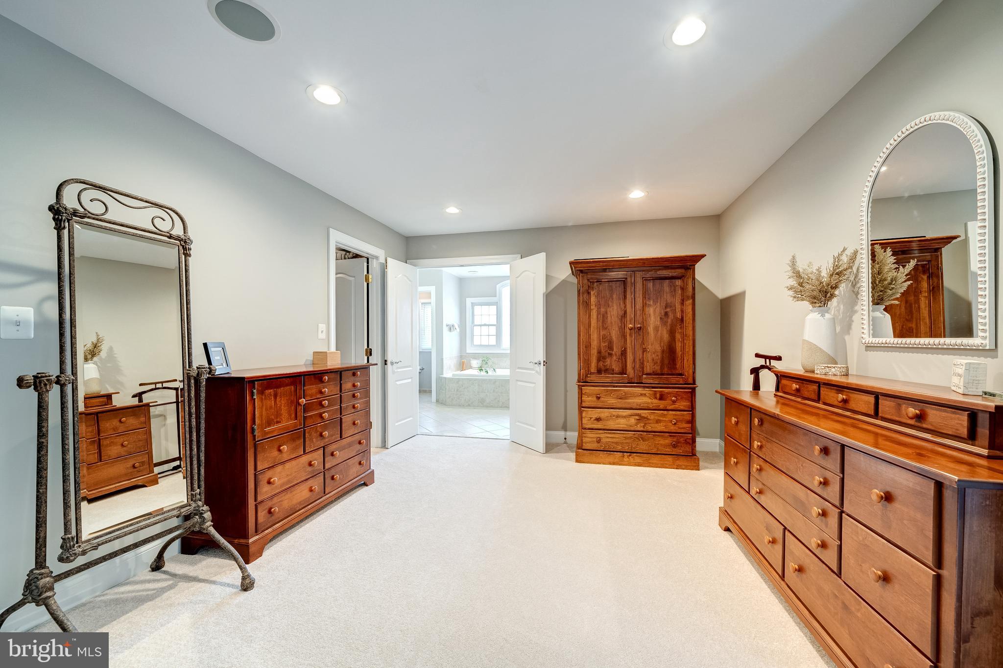 24164 SPRING MEADOW CIRCLE