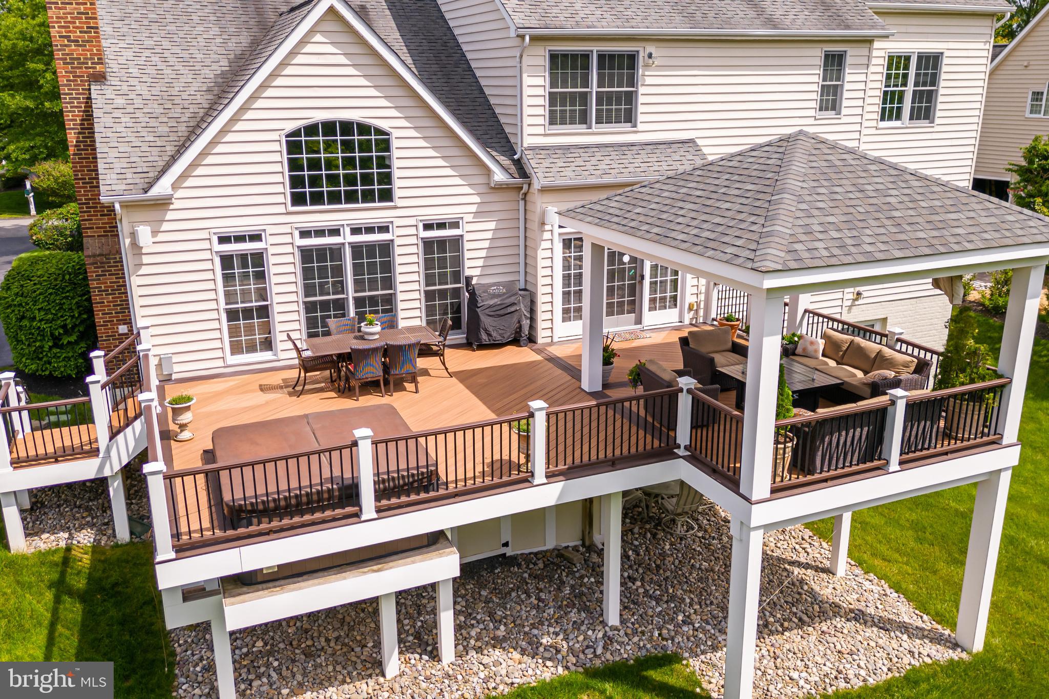 24164 SPRING MEADOW CIRCLE